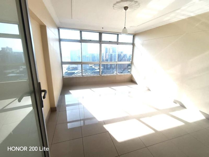 Stunning 15th Floor Apartment with Breathtaking views in North Beach - Photo 6