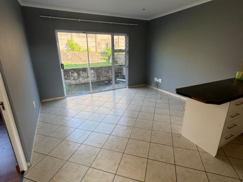 Two Bedroom Unit In Secure Complex, Quarry View 1 - Photo 2