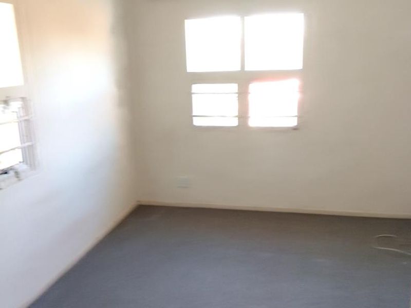 Spacious 2-Bedroom, 2 Bathrooms.  Duplex with private pool. - Photo 8