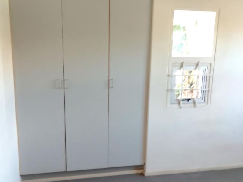 Spacious 2-Bedroom, 2 Bathrooms.  Duplex with private pool. - Photo 7