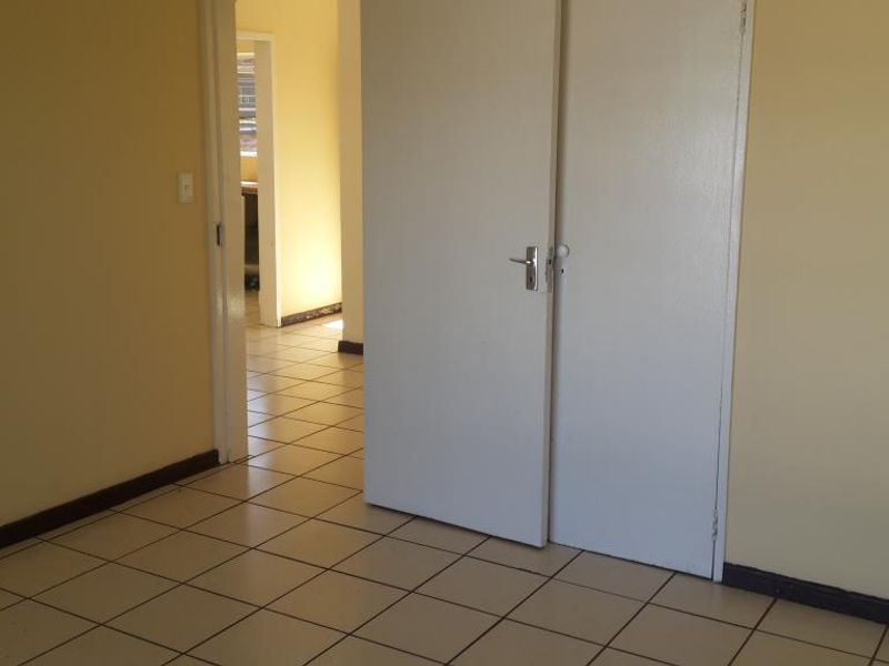 3, Albert Court - Photo 3