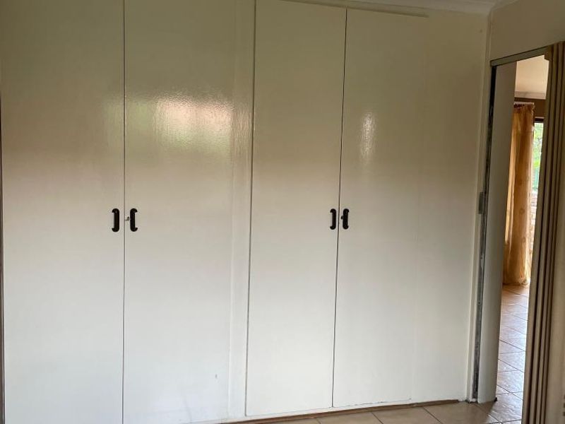 2, Weavers Jaguar Street Sunward Park - Photo 7