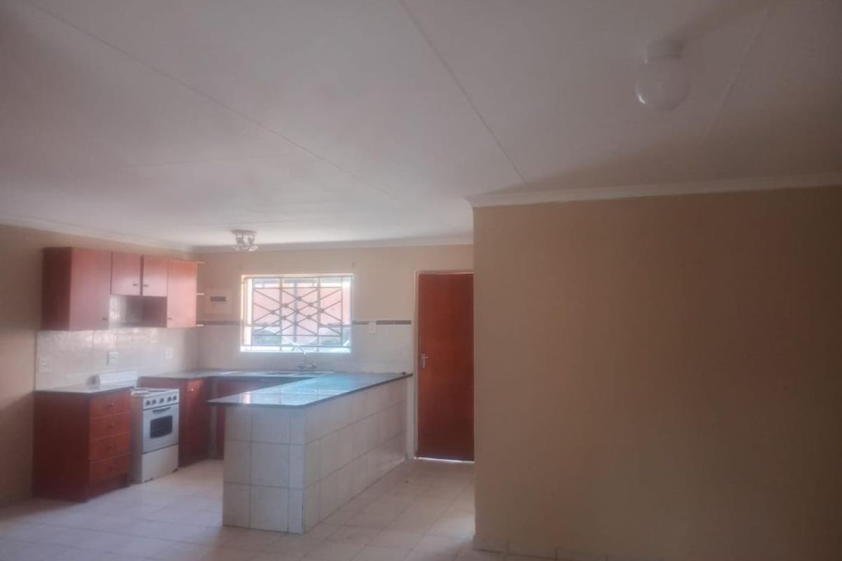 2, Jacaranda Place  - Photo 4