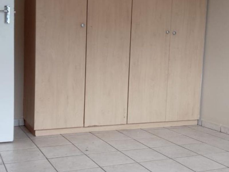 2, Jacaranda Place  - Photo 3