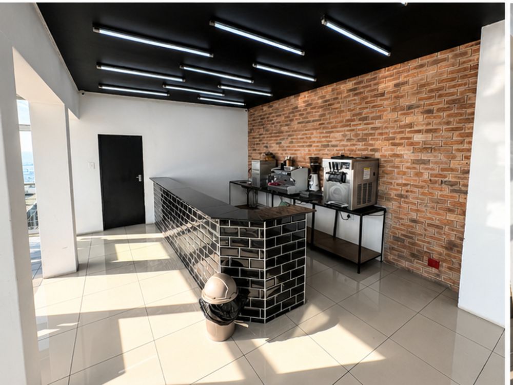 Restaurant premises