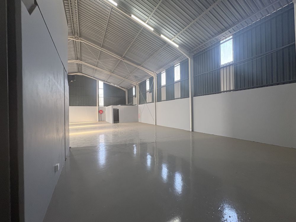 2100m� industrial property