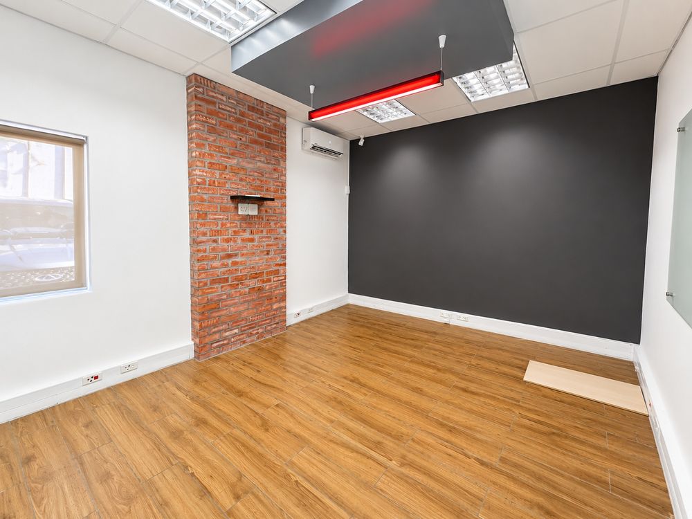 78m² Modern Office