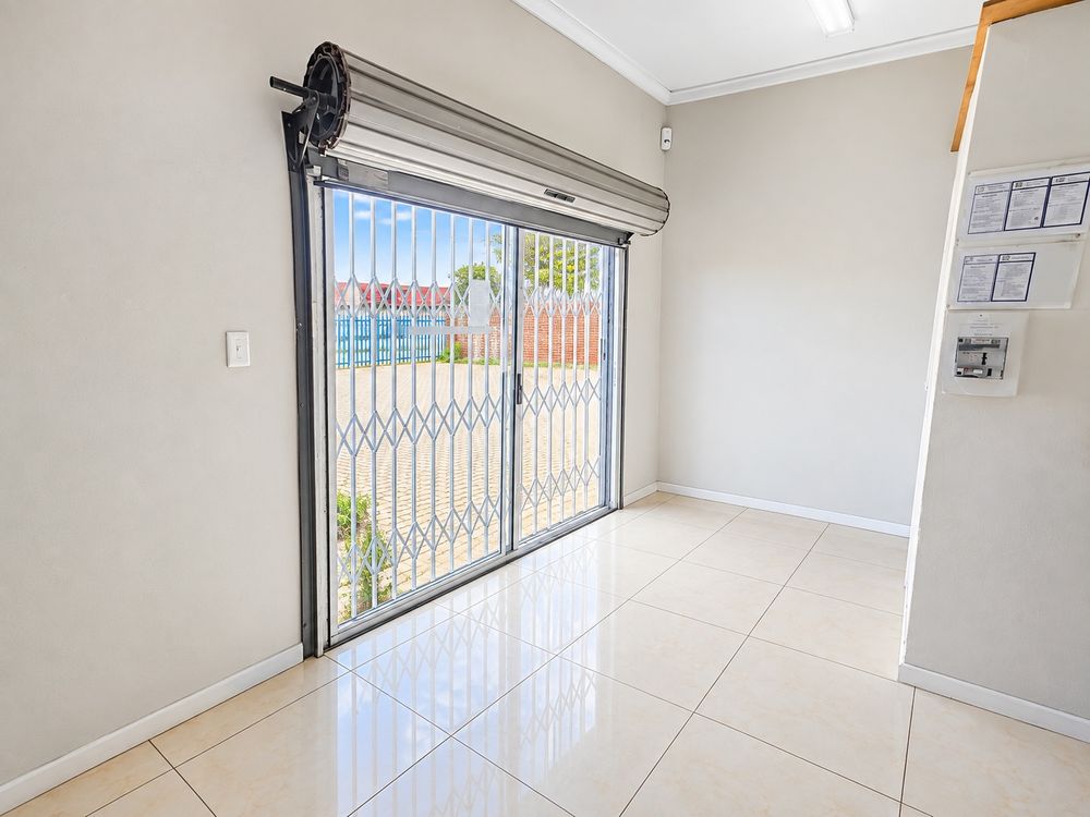 warehouse and retail property Gqeberha