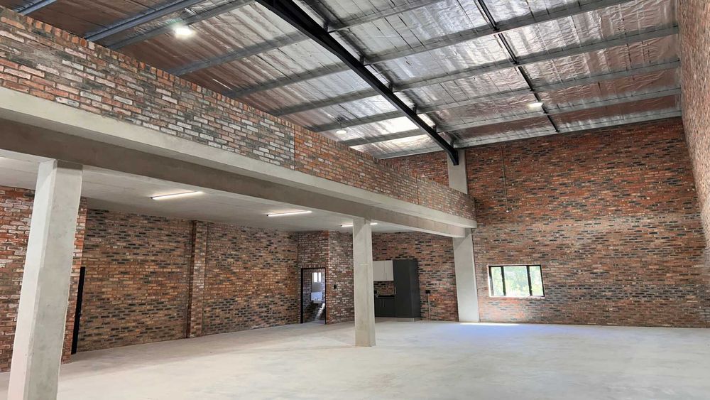 295m� warehouse to rent Fairview, industrial property to rent Gqeberha, Blackwood Business Park, warehouse with mezzanine Gqeberha, industrial unit Fairview, warehouse Port Elizabeth, mini factory Fairview, 3 phase industrial property, warehouse with roller shutter Gqeberha, industrial space Port Elizabeth, warehouse to let Fairview, light manufacturing premises Gqeberha, storage warehouse Fairview, business park Gqeberha.
