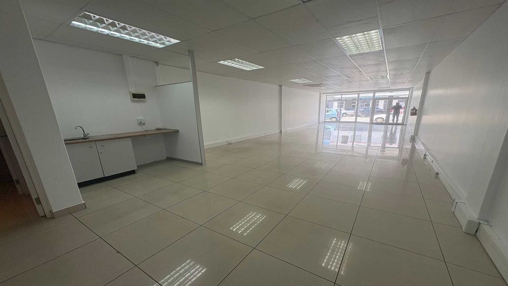 Retail space to rent Newton Park