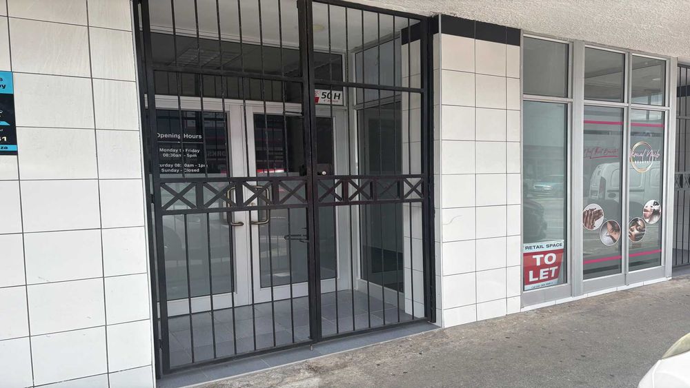 Commercial property to rent Newton Park