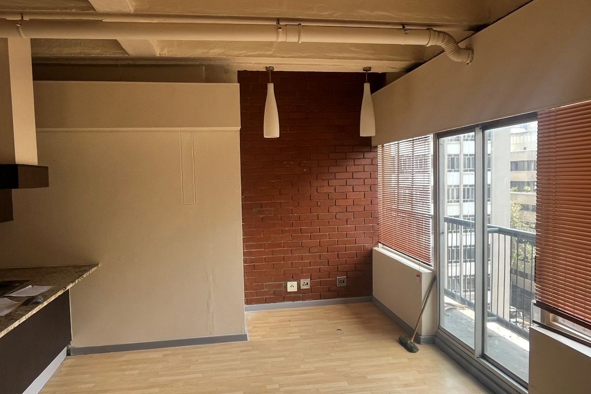 First Month Free! Stylish Units in Braamfontein?s The Liberty - Photo 4