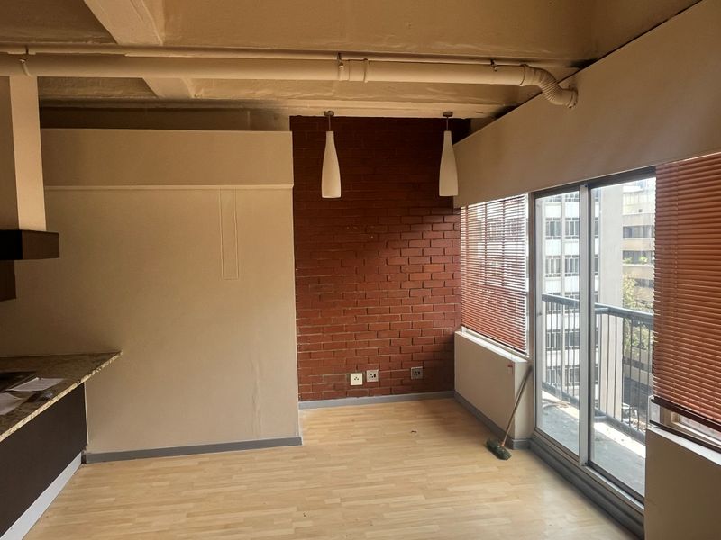 First Month Free! Stylish Units in Braamfontein?s The Liberty - Photo 4