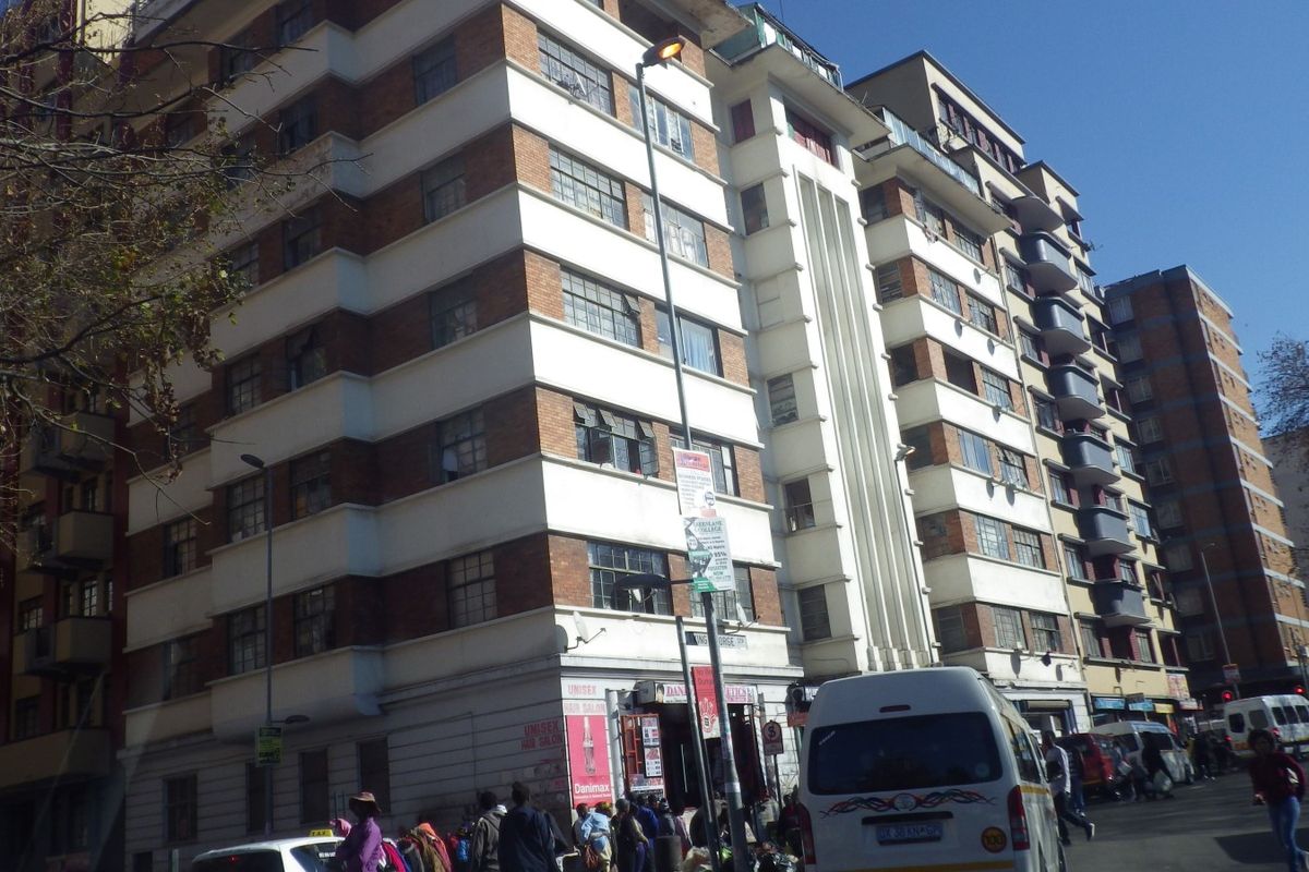 Commercial To Rent in Joubert Park - Photo 3