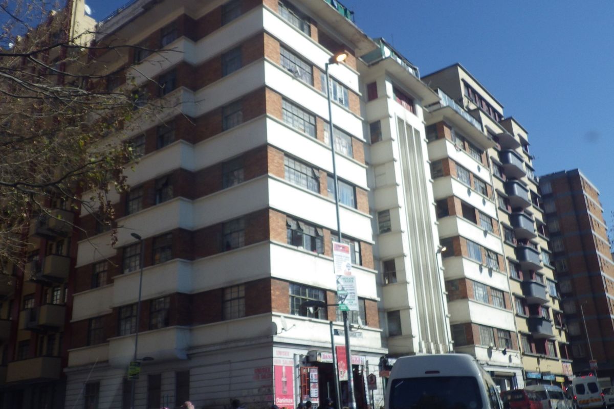 Commercial To Rent in Joubert Park - Photo 5