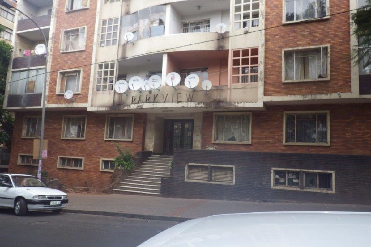 2 Bedroomed Flat in Parkview - Photo 4