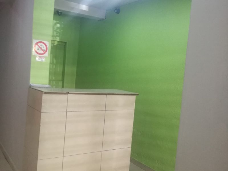 2 Bedroomed Flat in Pritchard Street,113 Pritchard Street. A place to hang your heart. - Photo 5