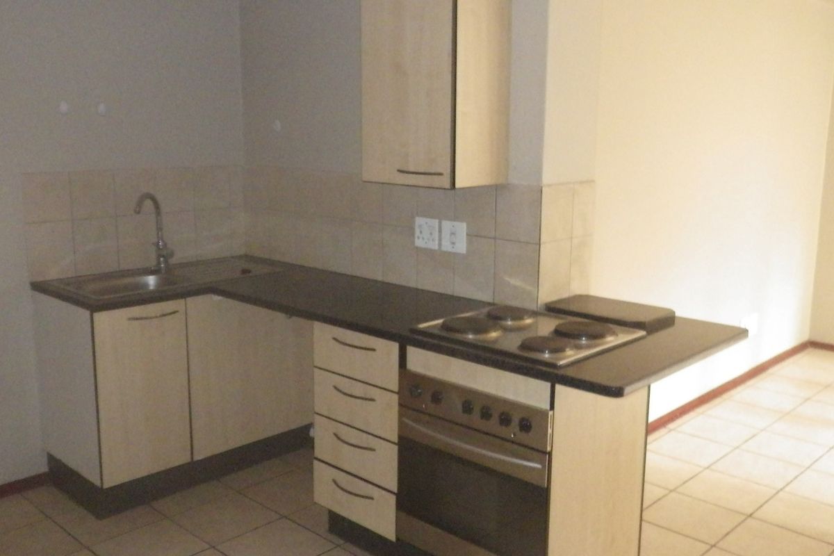 Be the first to view thus bachelor unit at Jorrisen! - Photo 3