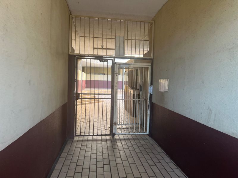 Move in and live in this brand new start home - Photo 9