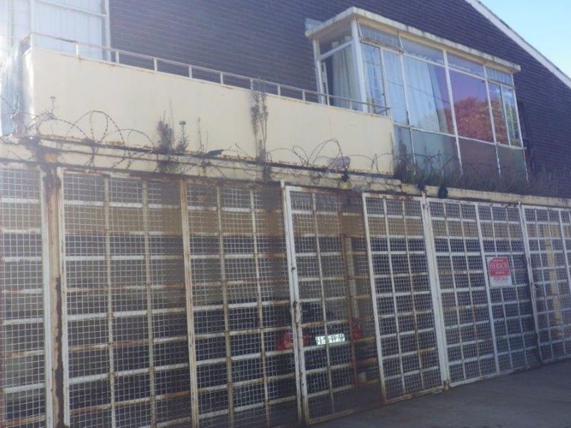 Spacious, comfortable 2 Bedroom unit in Highbury Gardens Bellevue Johannesburg - Photo 8