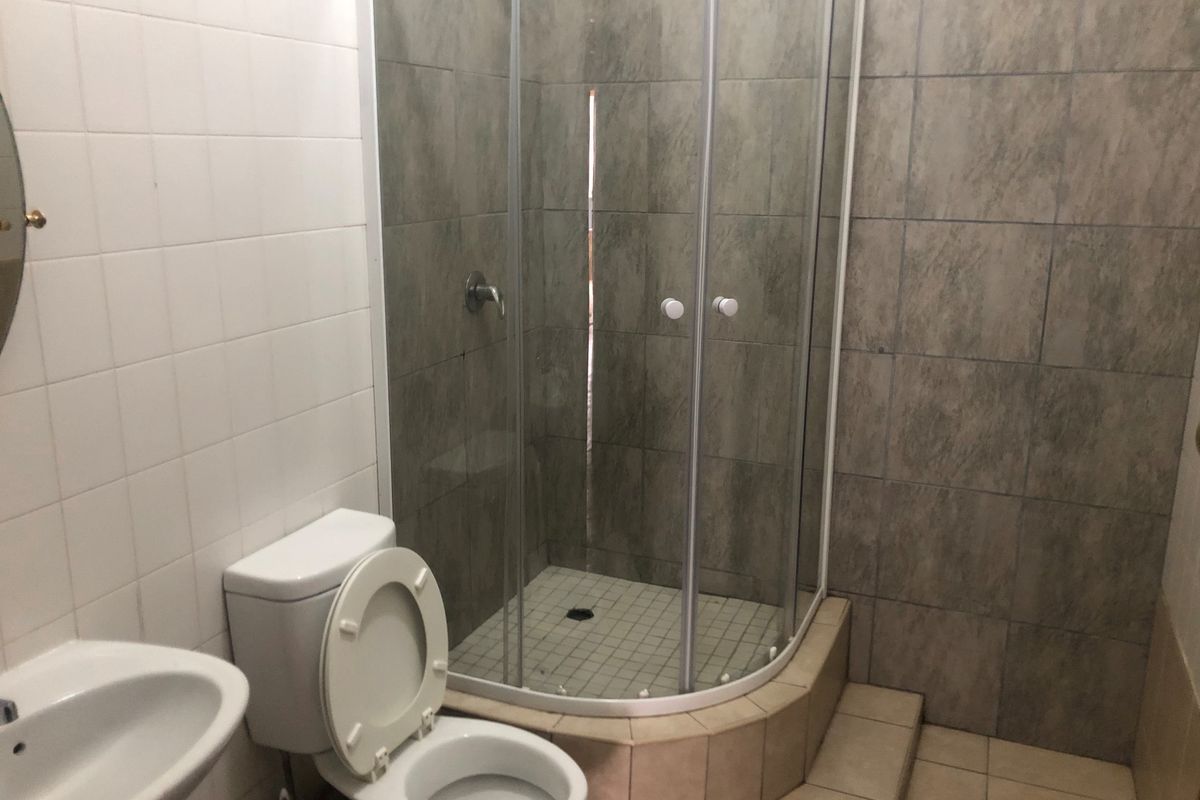 ROOM AVAILABLE IN AUCLAND PARK - Photo 3