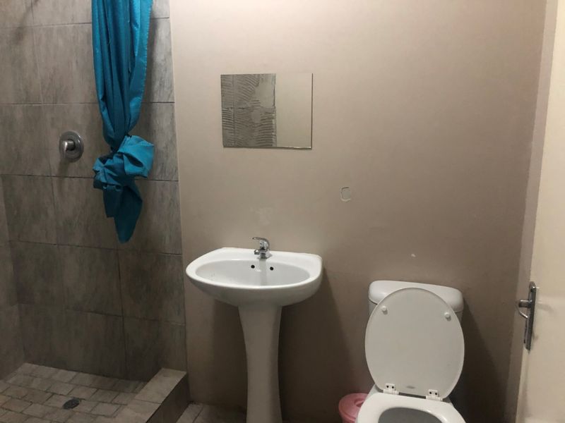 A Neat Room is available at at House NO 4 First Avenue - Photo 2