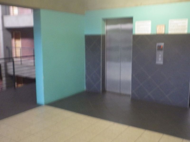 Bachelor Flat in Milpark Mews - Photo 6