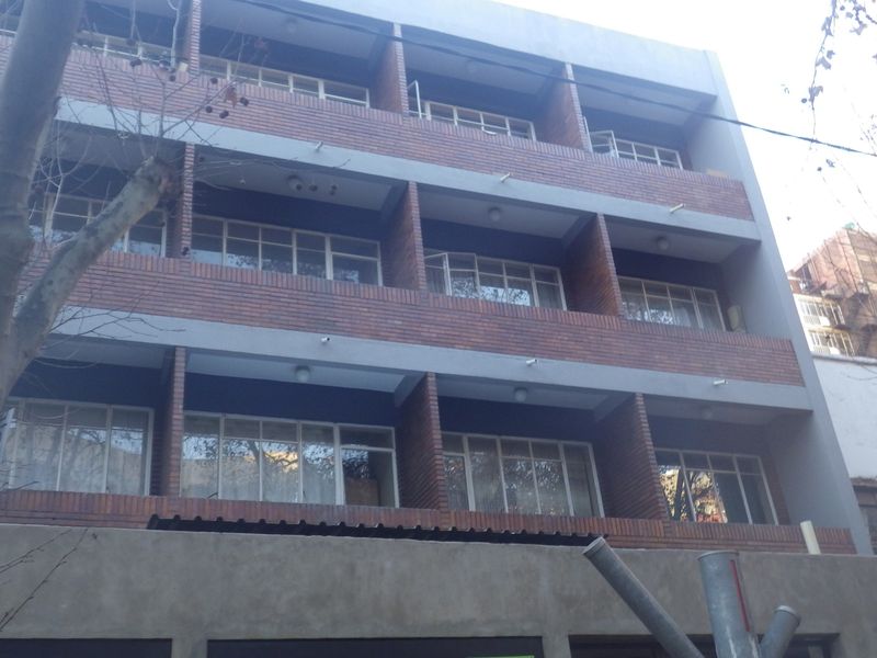 2Bedroomed Unit at Carrisbrook,Berea,Johannesburg. - Photo 10