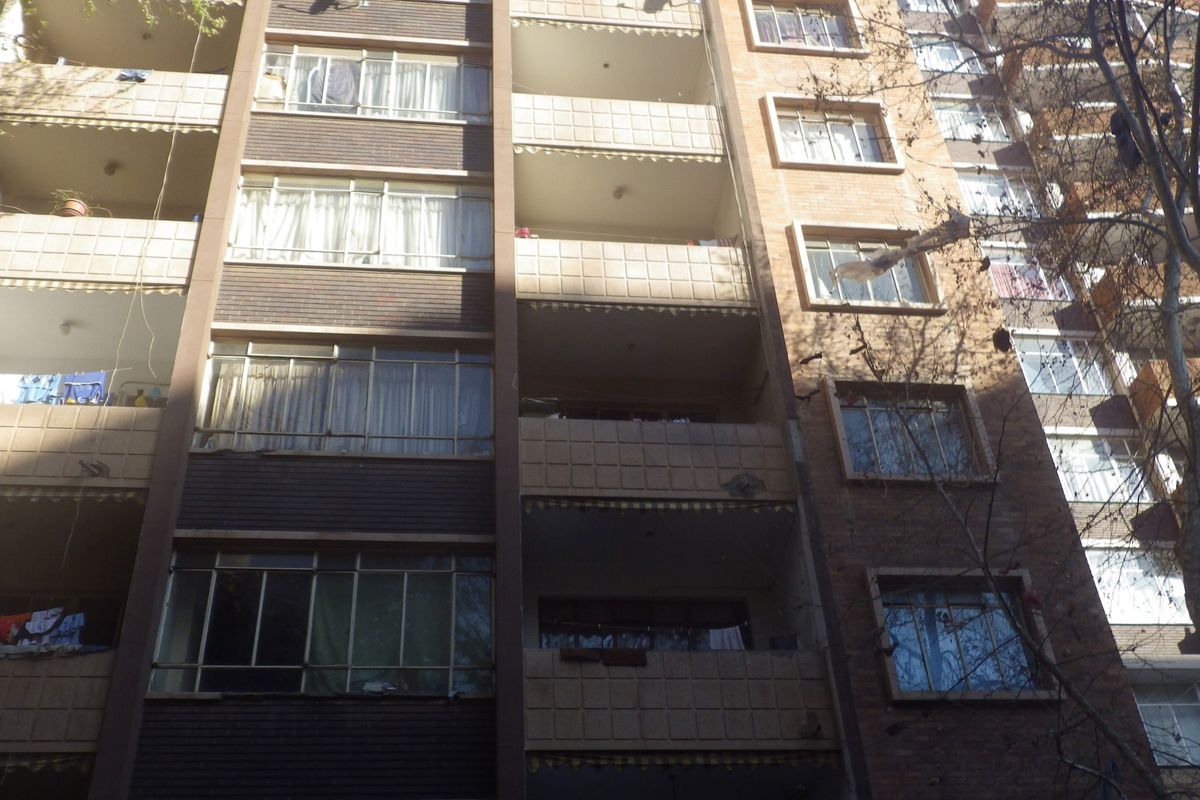 Bachelor Flat in Park Avenue - Photo 4