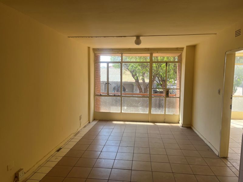 Spacious 1 bedroom unit available at Corbin Yeoville - Photo 3