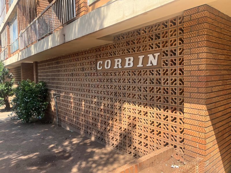 Spacious 1 bedroom unit available at Corbin Yeoville - Photo 9