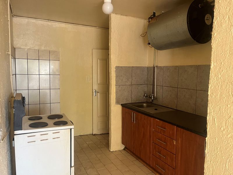 Spacious 1 bedroom unit available at Corbin Yeoville - Photo 7