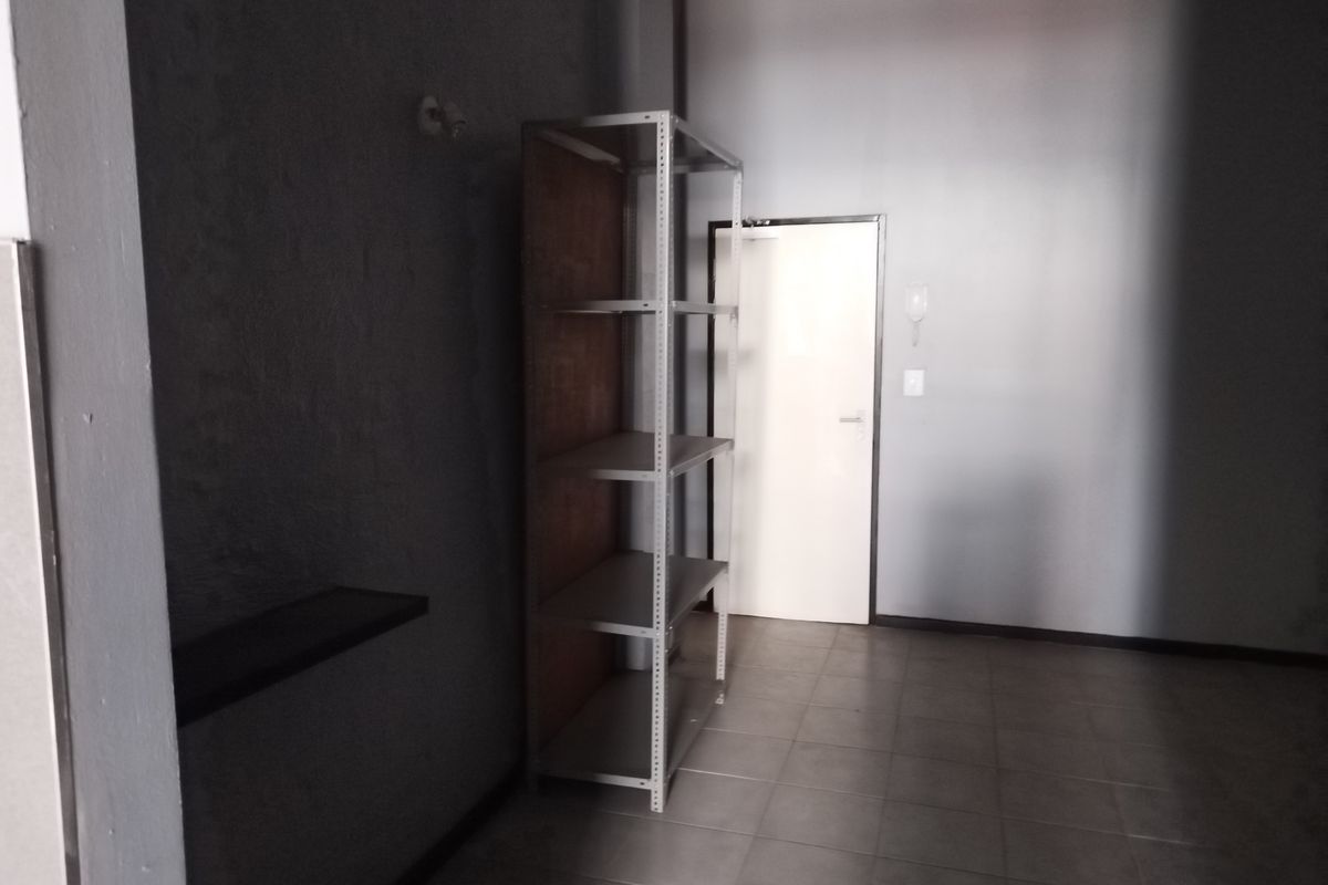 Move in and live in this brand new start home - Photo 3