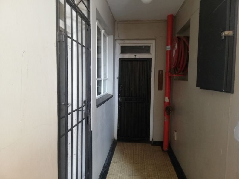 Be first in line to view this room at Winterhoek. - Photo 4