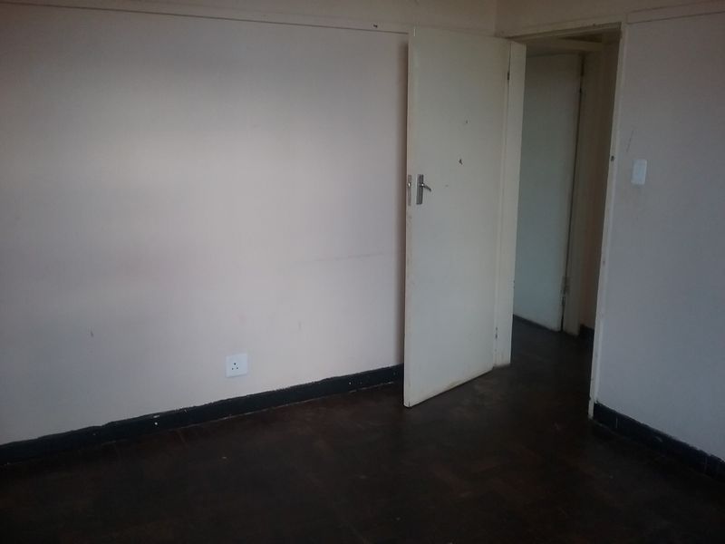 A NEAT 2 BEDROOM FLAT IS AVAILABLE AT NATMIRI COURT  - Photo 2