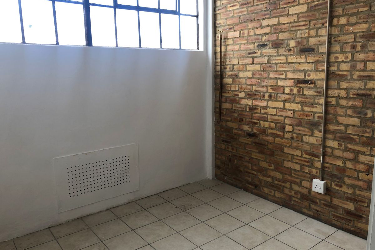 A NEAT 1 BEDROOM IS AVAILABLE AT THABANI - Photo 3