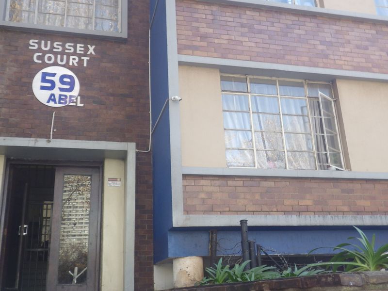 Room in Sussex Court - Photo 7