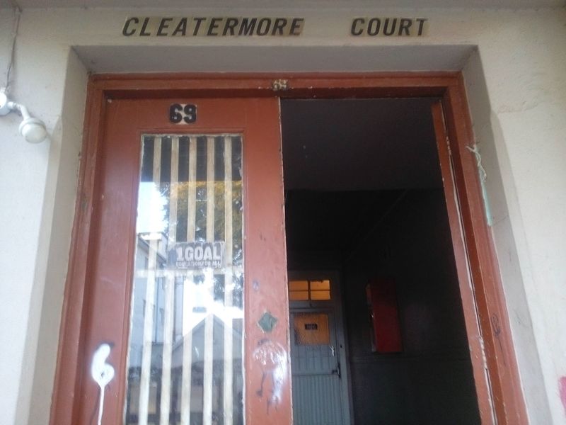 1.5 Bedroomed Flat in Cleatmore Court - Photo 3