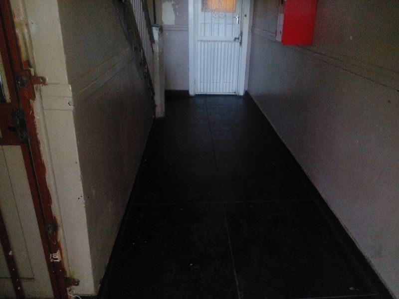 1.5 Bedroomed Flat in Cleatmore Court - Photo 6