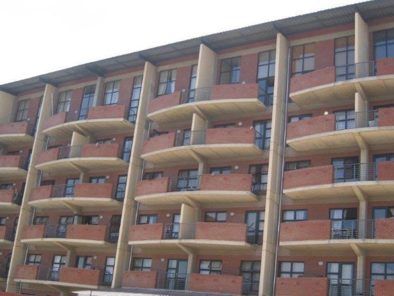 Affordable living in walking distance to UJ! - Photo 3