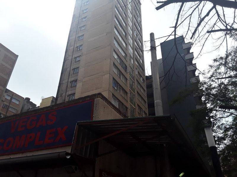 Make this 1 Bedroom flat your home! - Photo 4