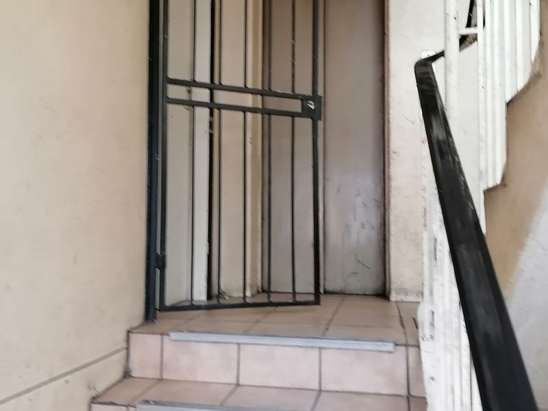 Make this 1 Bedroom flat your home! - Photo 7