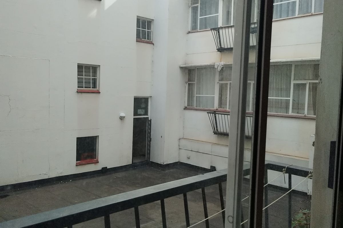 BACHELOR FLAT in JORISSEN 100 UNIT 105 - Photo 3