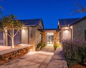 20 Reasons to Choose Midstream Estate