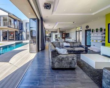 The Architecture of Entertaining