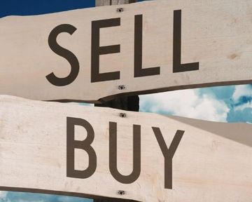 Subject to sale offers- Should I Buy and sell my home at the same time?