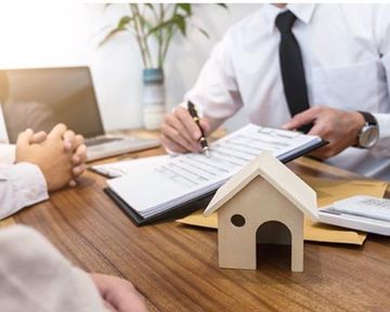 Property 24 - 4 Factors to consider if you're thinking of selling