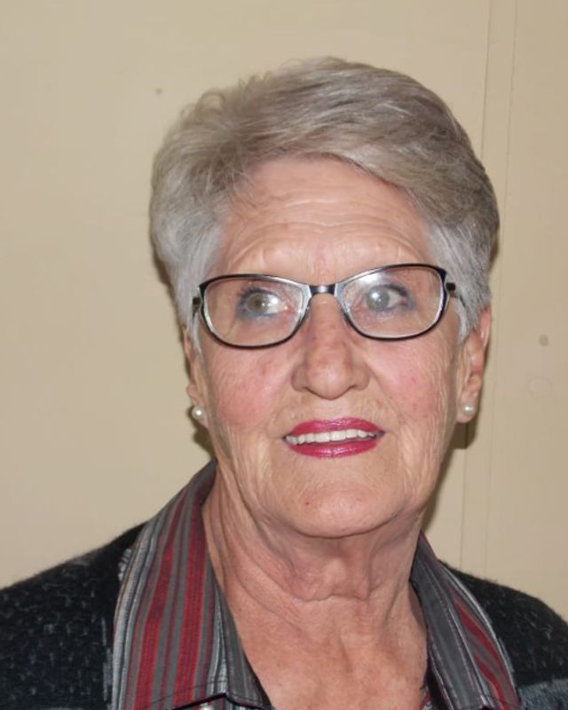 Annette du Plessis photo