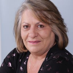 Shelley Albertus
