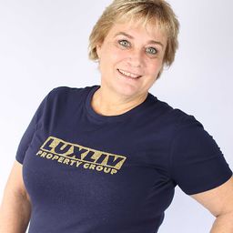 Kim Barker